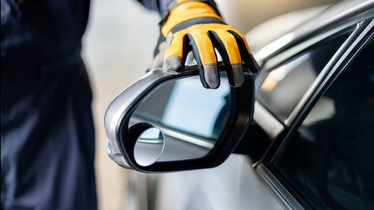 Affordable Side Mirror Replacement Services for Everyday Drivers